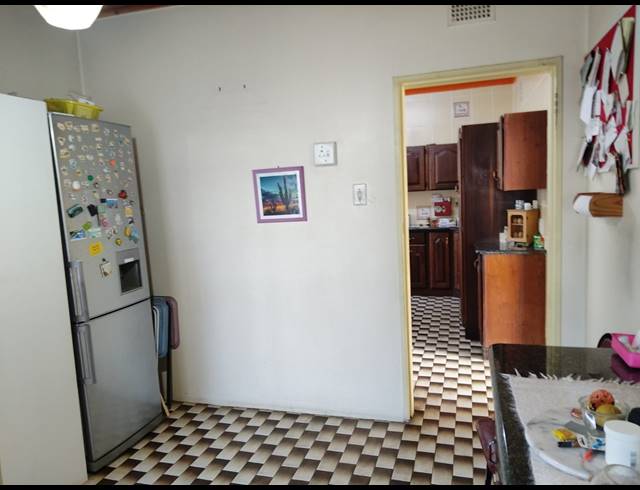 3 BEDROOM HOUSE FOR SALE IN KEMPTON PARK EXT 4